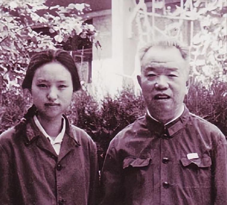 1974年1月，一个叫王季迟的女兵递上一张奔丧假条。政委随手一看，脑袋嗡的一下—