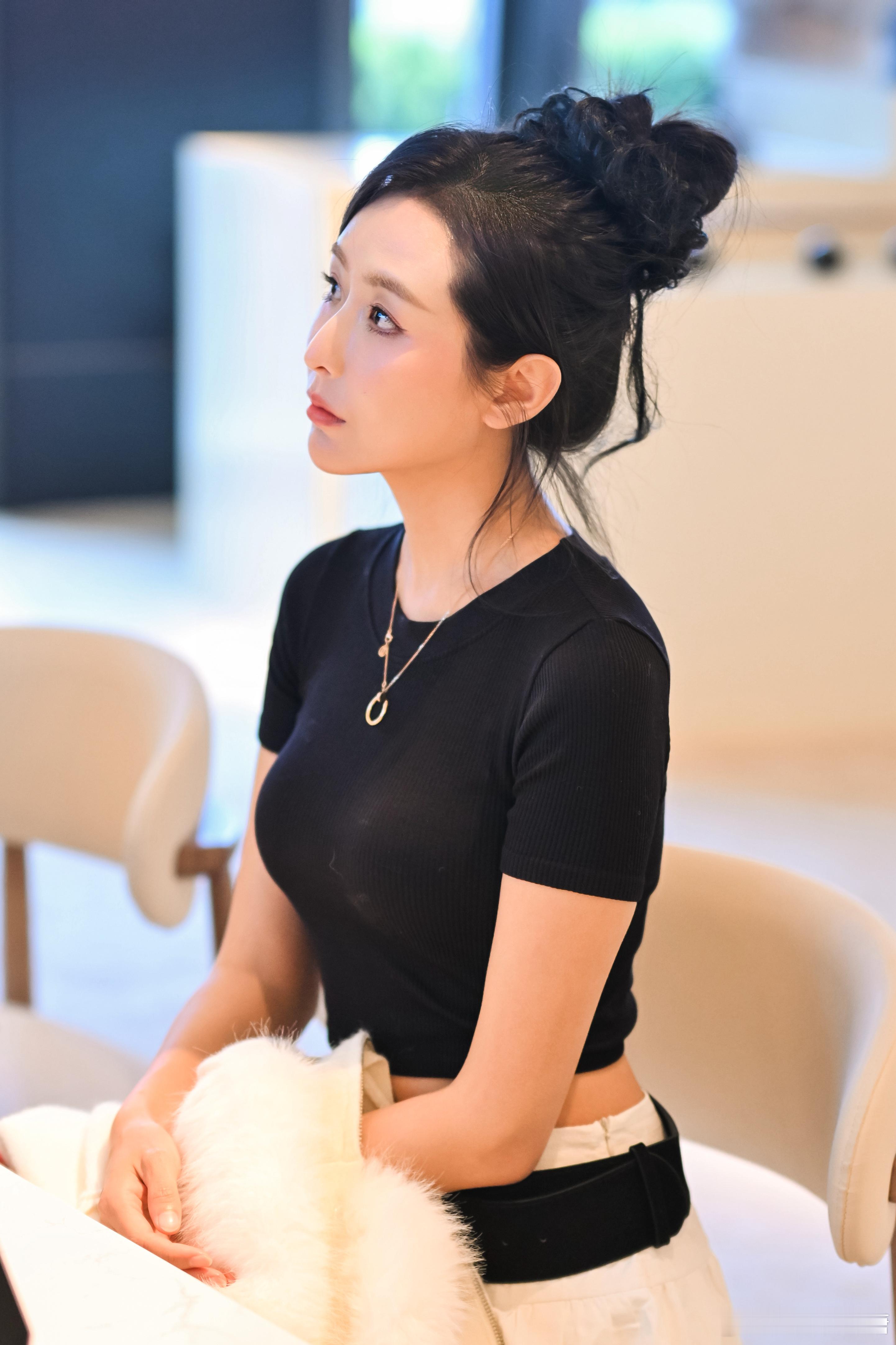 每天早起打卡早安 