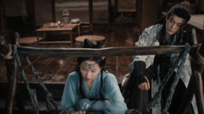 月鳞绮纪开启第二副本服化道审美再次惊艳！暗黑秘境氛围感拉满，打戏特效质感满分，就