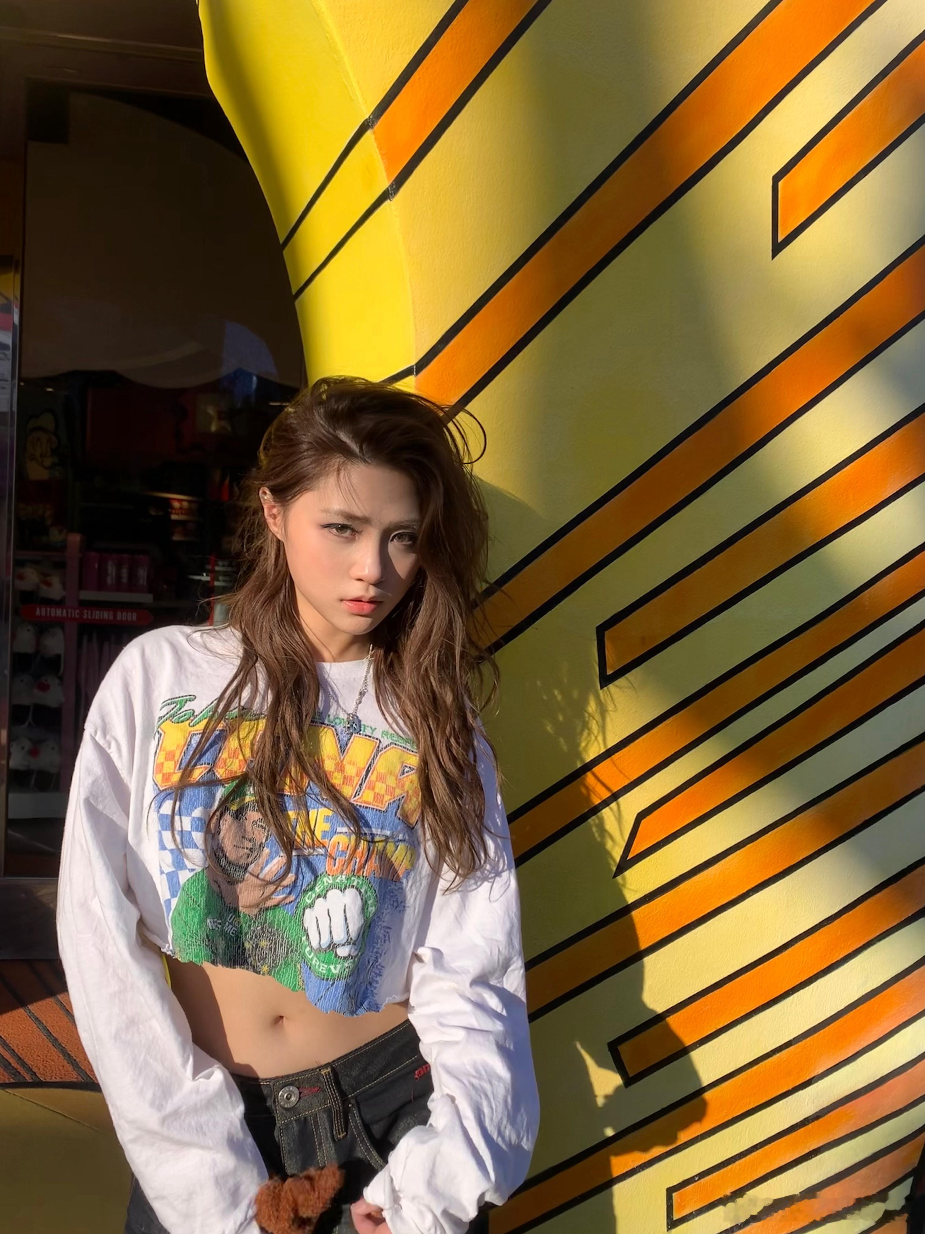 我再不拉粑粑我的肚子就要炸开了出来了几天几天没上厕所谁有我认厕所啊啊啊啊啊啊啊啊