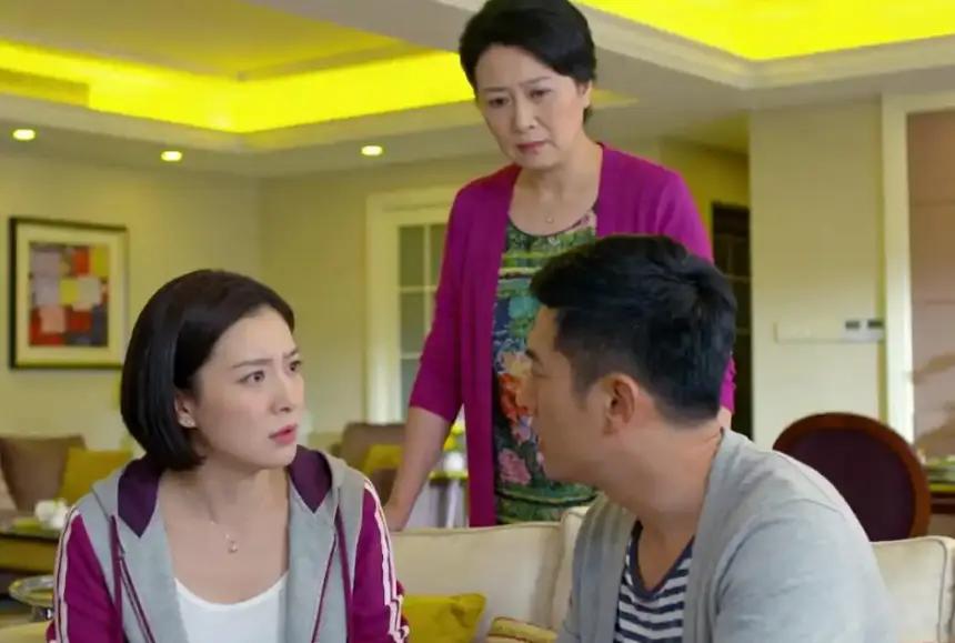 我妈来带孩子，我每月给1500，妻子嫌多，我妈走后她叫来岳母，让我把这1500给