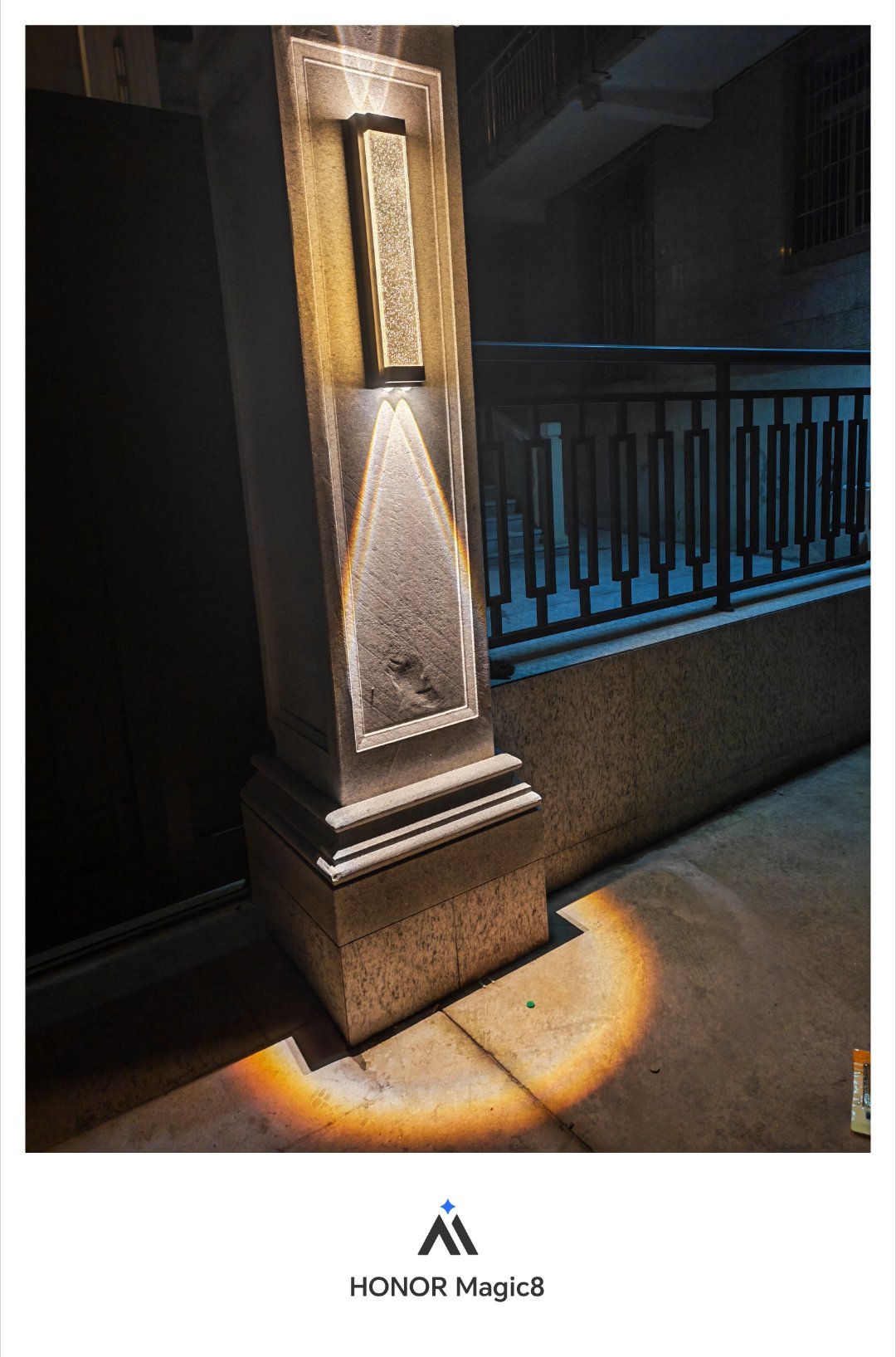 谁懂这次换手机的意义换了直屏荣耀Magic8。用着蛮顺手的。超夜神长焦在光线很暗