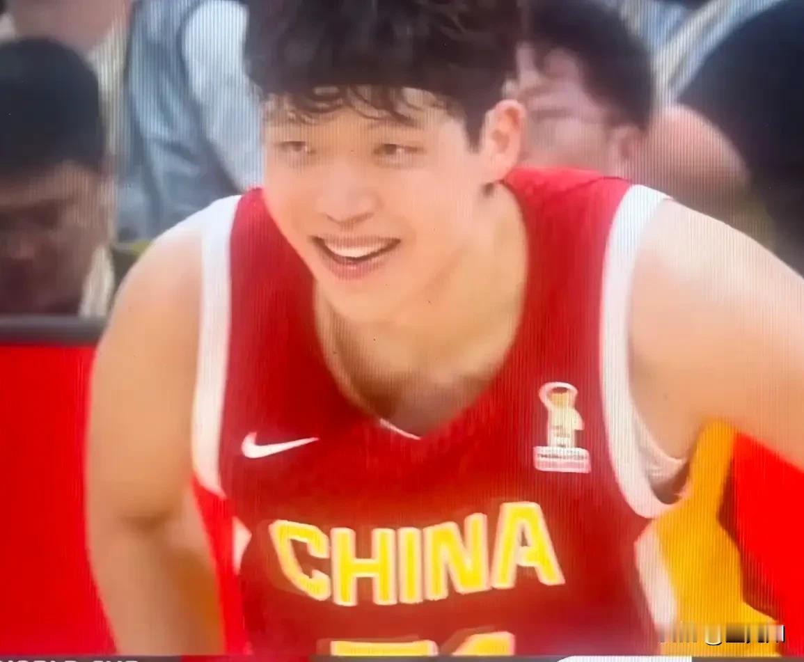 为什么昨晚杨瀚森发挥不是最差的，但是遭到的口诛笔伐却是最多的？因为希望越大，失望