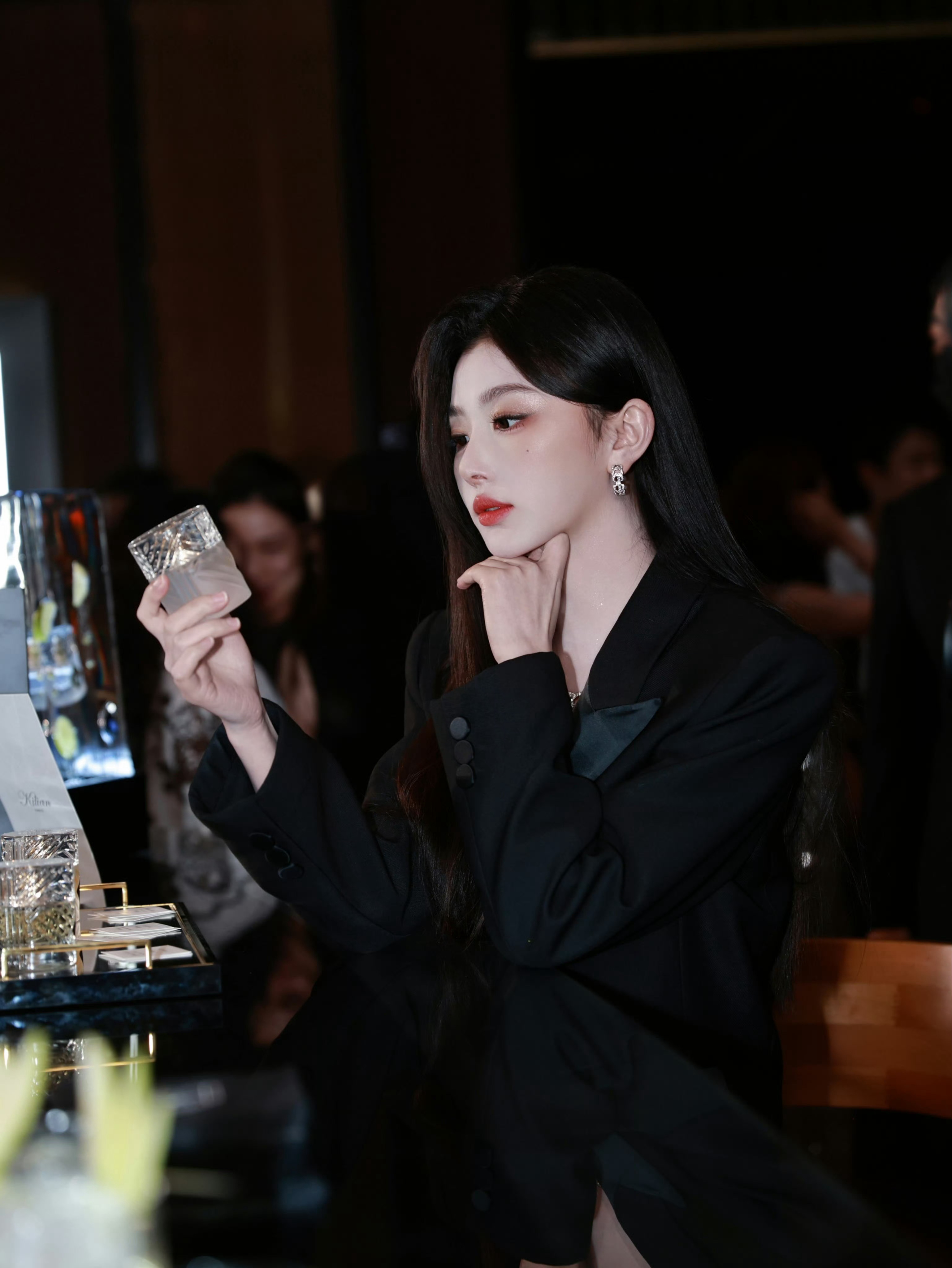 孔雪儿昭阳公主 ❄️孔雪儿李述 260721【图片】事务所更新6p当冰在黑夜融化