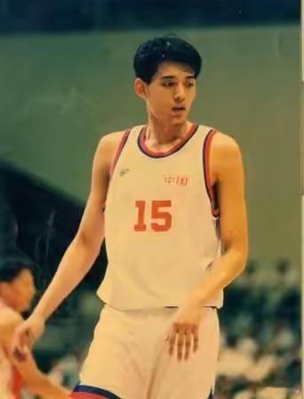 CBA各支球队的历史第一人，榜首更是带队开创王朝常年统治CBA。10、新疆——西