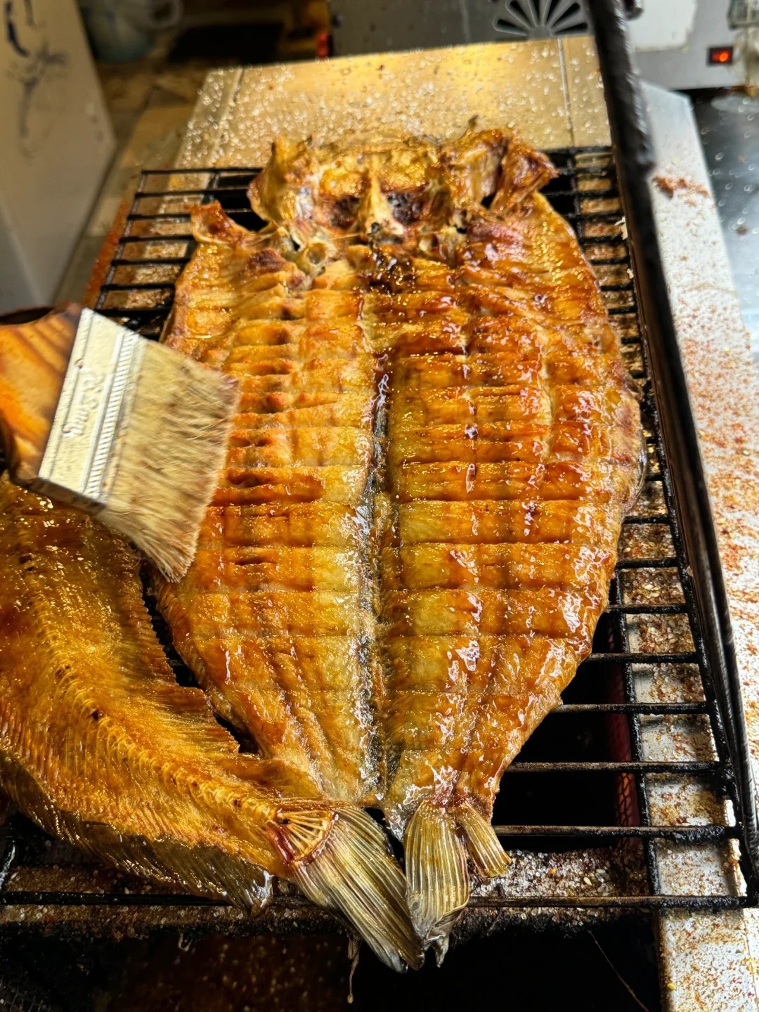 吃个烤鱼~ 