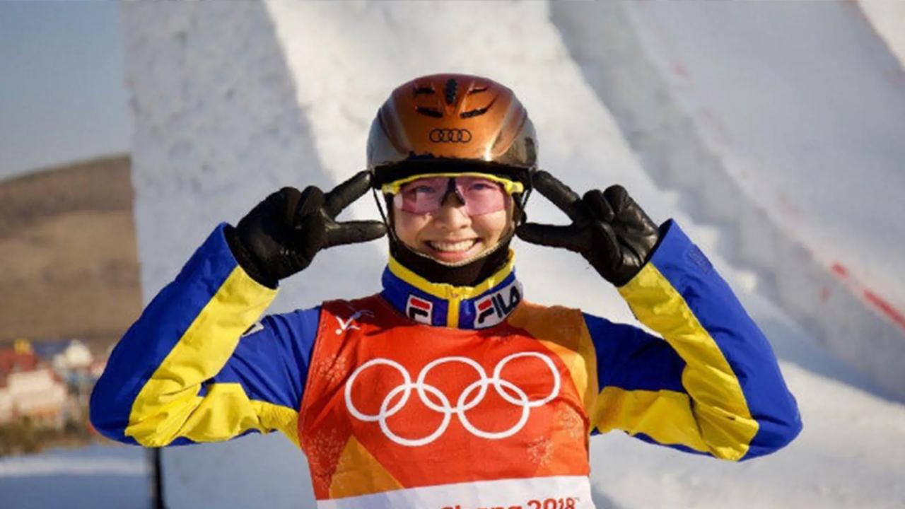 老将徐梦桃创造夺冠，就在刚刚自由式滑雪女子空中技巧决赛，中国选手徐梦桃夺得了金牌