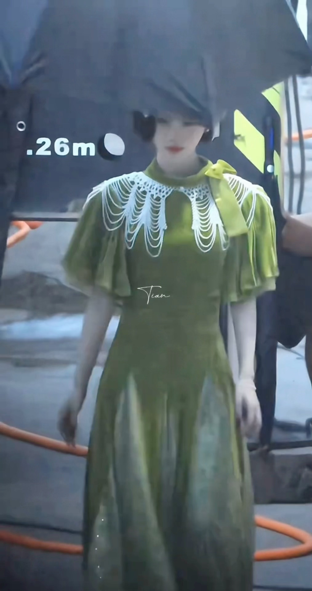苏绿夏～好蛊！可太喜欢鞠婧祎走路了——万花世界 