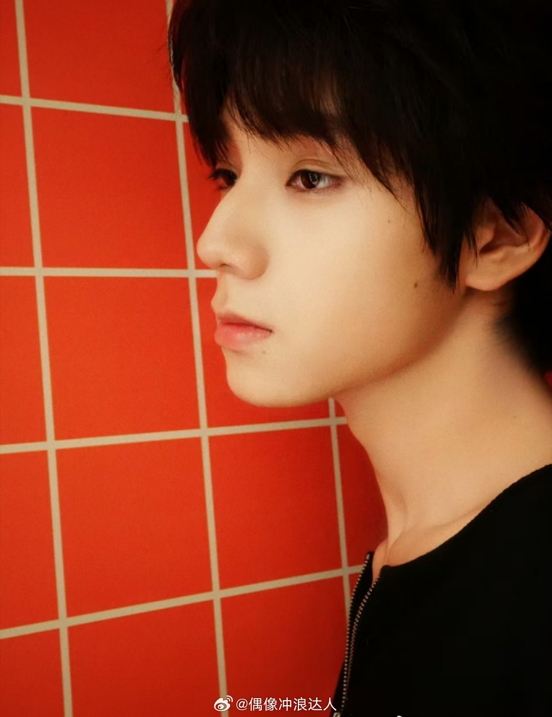 王橹杰没想到的成片 谁懂啊！王橹杰这组成片真的超出预期，镜头感和氛围感直接拉满，