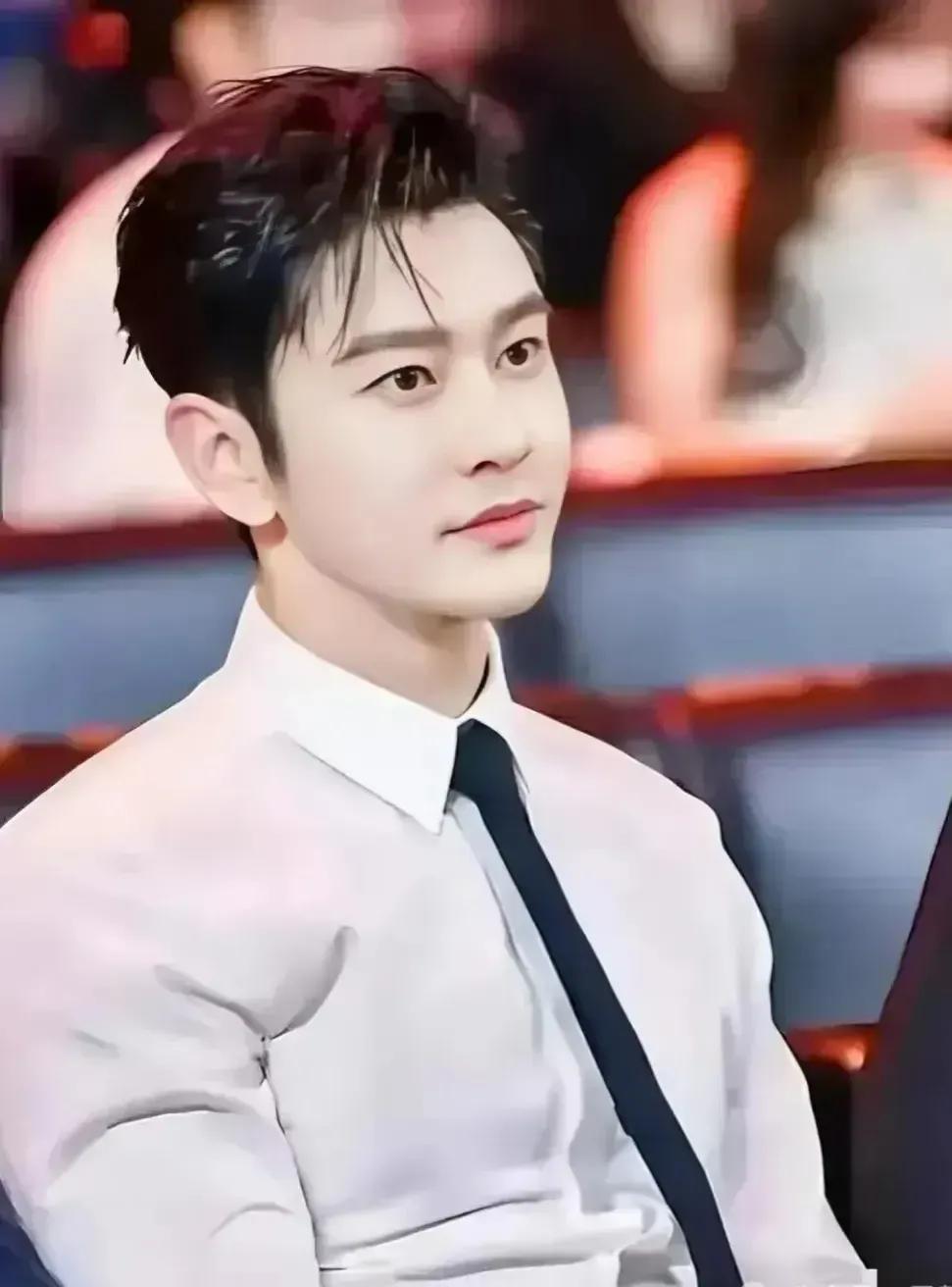 多么单纯善良的男人啊。为什么情路如此坎坷？他到底做错了什么，老天待他如此不公，一