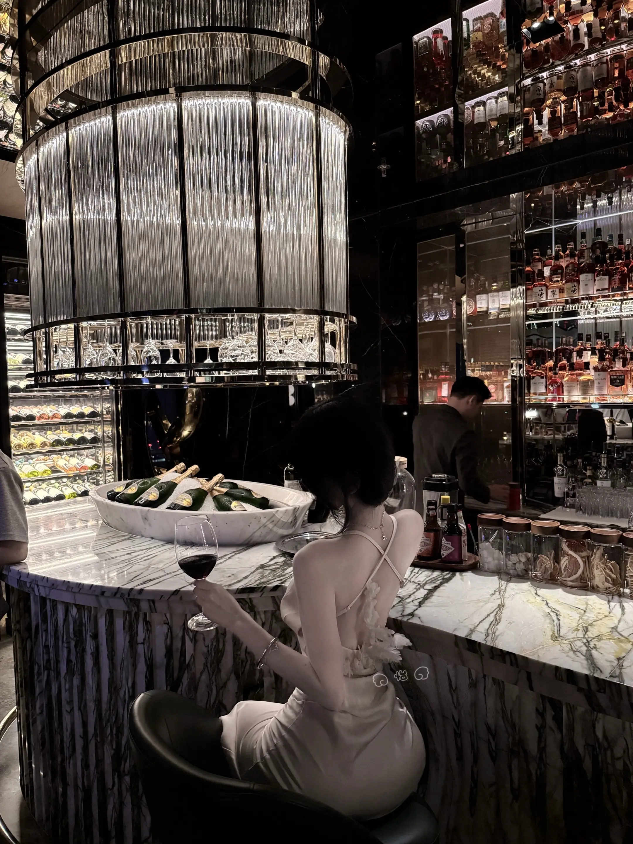 和你见面 你总玩手机 分开的时候又不见你回信息