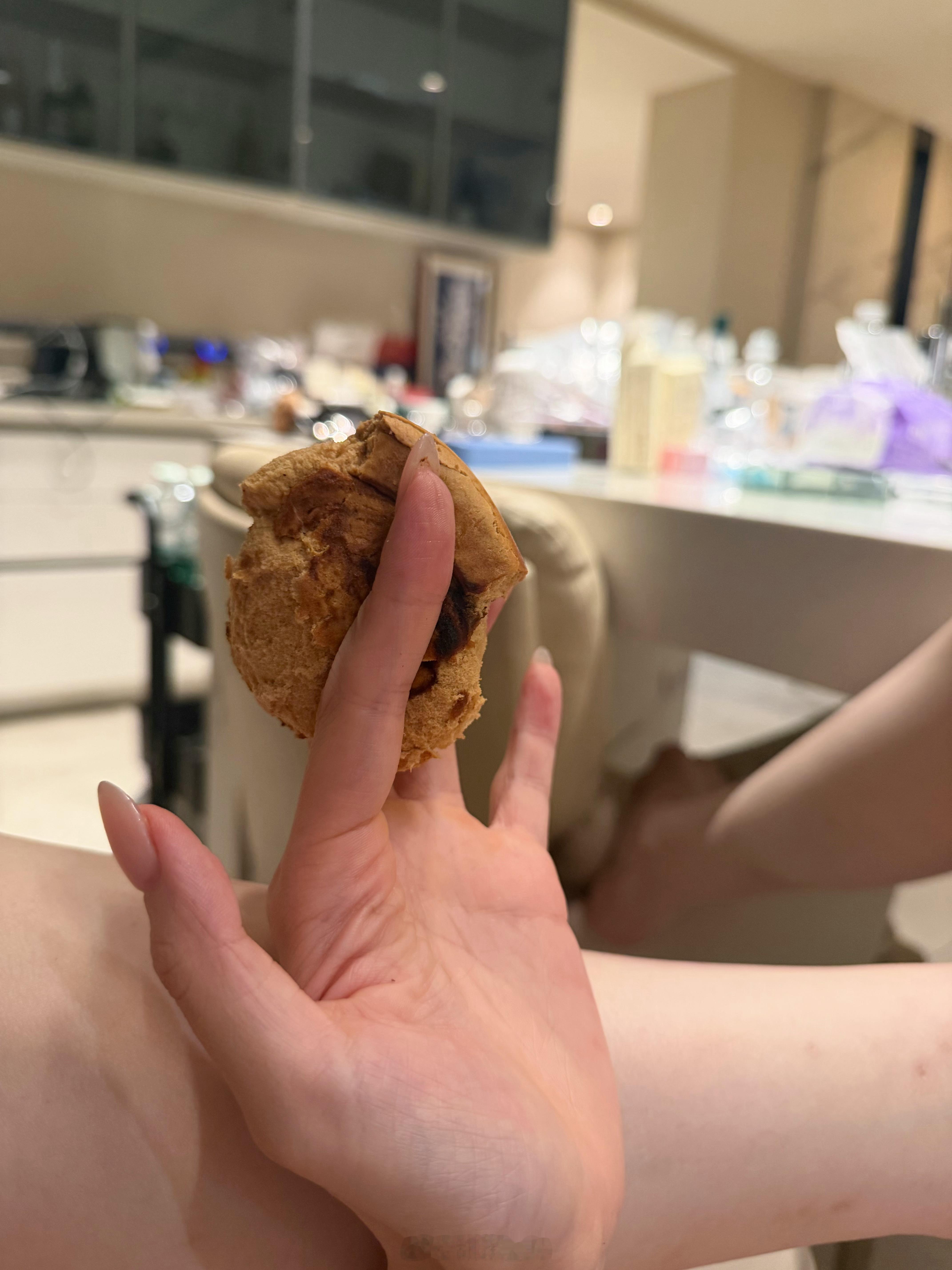 减脂期还有3天结束了正餐吃完还有红糖馒头当夜宵