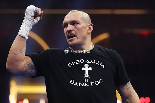 拳坛速递  拳王乌西克Oleksandr Usyk  2025年复出时间公布。乌