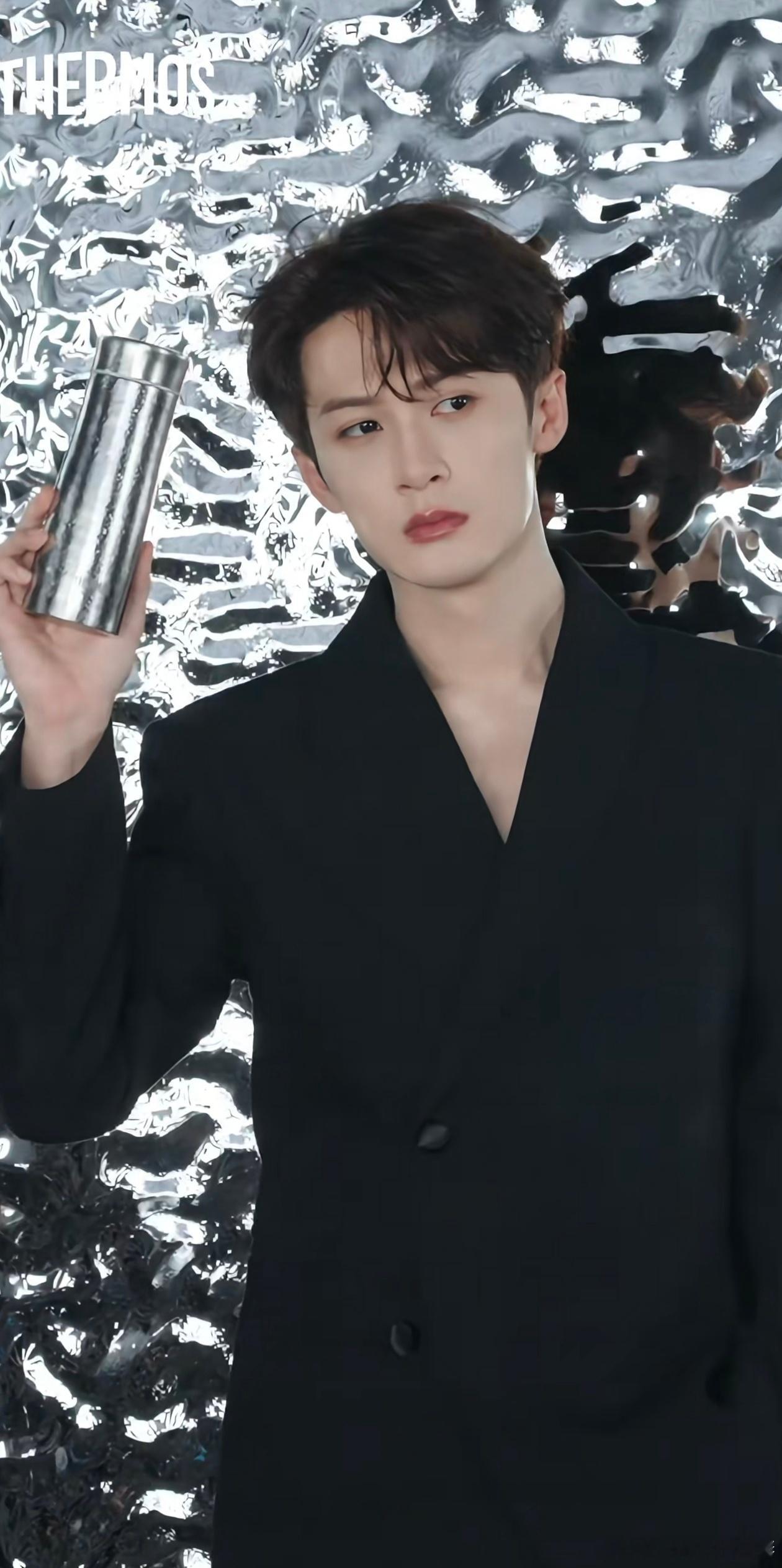 ‍檀健次李淇 这个帅得有点过了哦怎么会如此的完美世界上没有什么比你更美好的了檀健