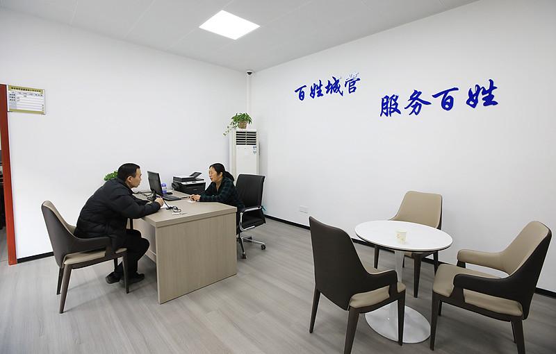 广东普宁教师招聘事件，考生笔试面试全部通过，因HIV阳性体检被拒录，当事人准备提