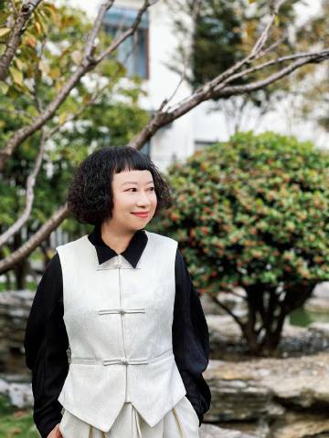 #饶雪漫和翁青雅吃饭# 啊 啊啊 啊老师！我最爱你和青雅啦[哇] ​​​