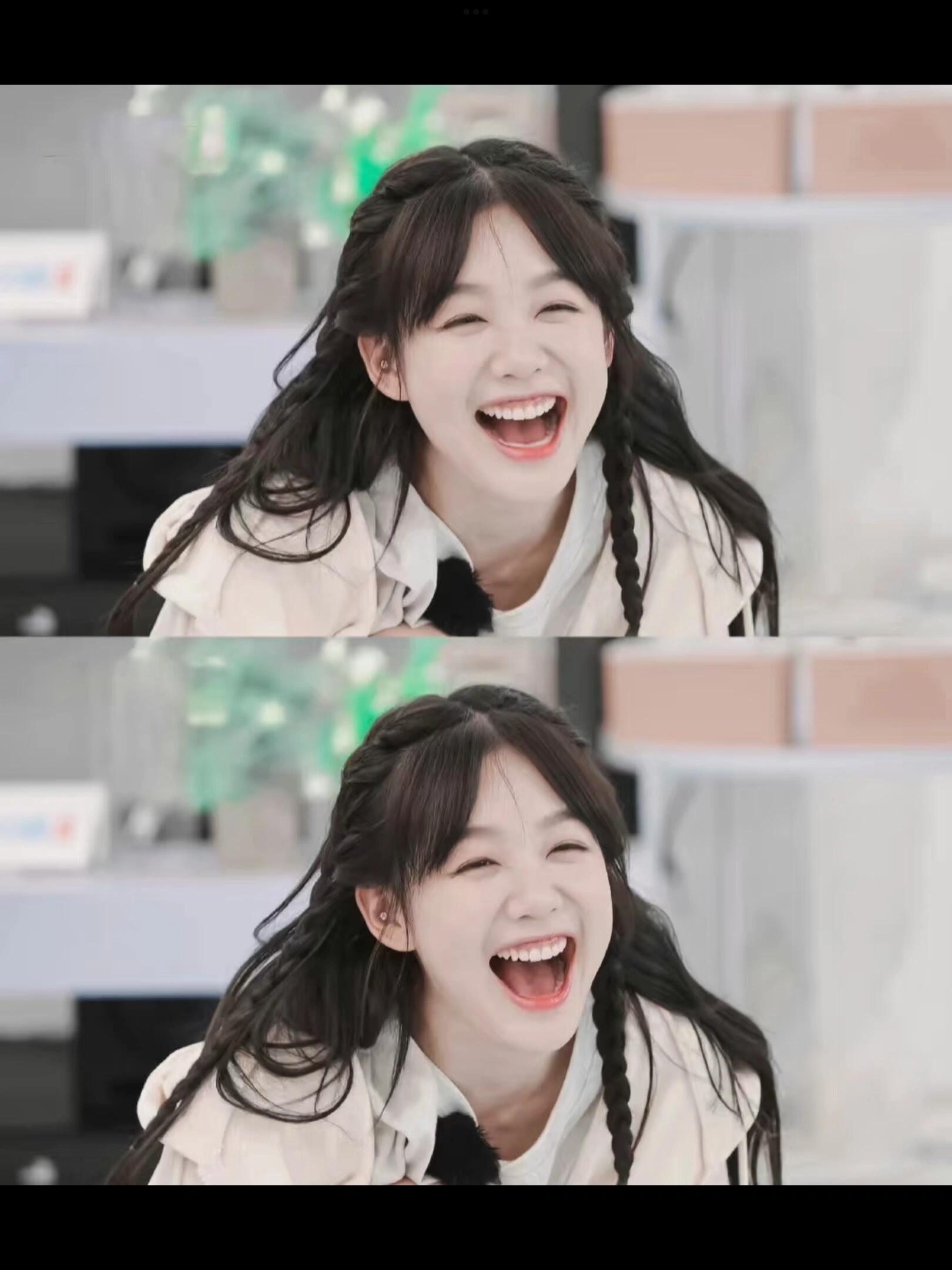 徐梦洁神图内娱top甜妹，小彩虹的笑容太有感染力了好一个乖乖女 徐梦洁