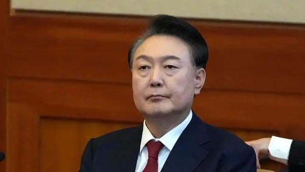 尹锡悦二审加刑背后，是检方精准司法套路，剩下的3个罪还敢上诉吗？
 
尹锡悦妨碍