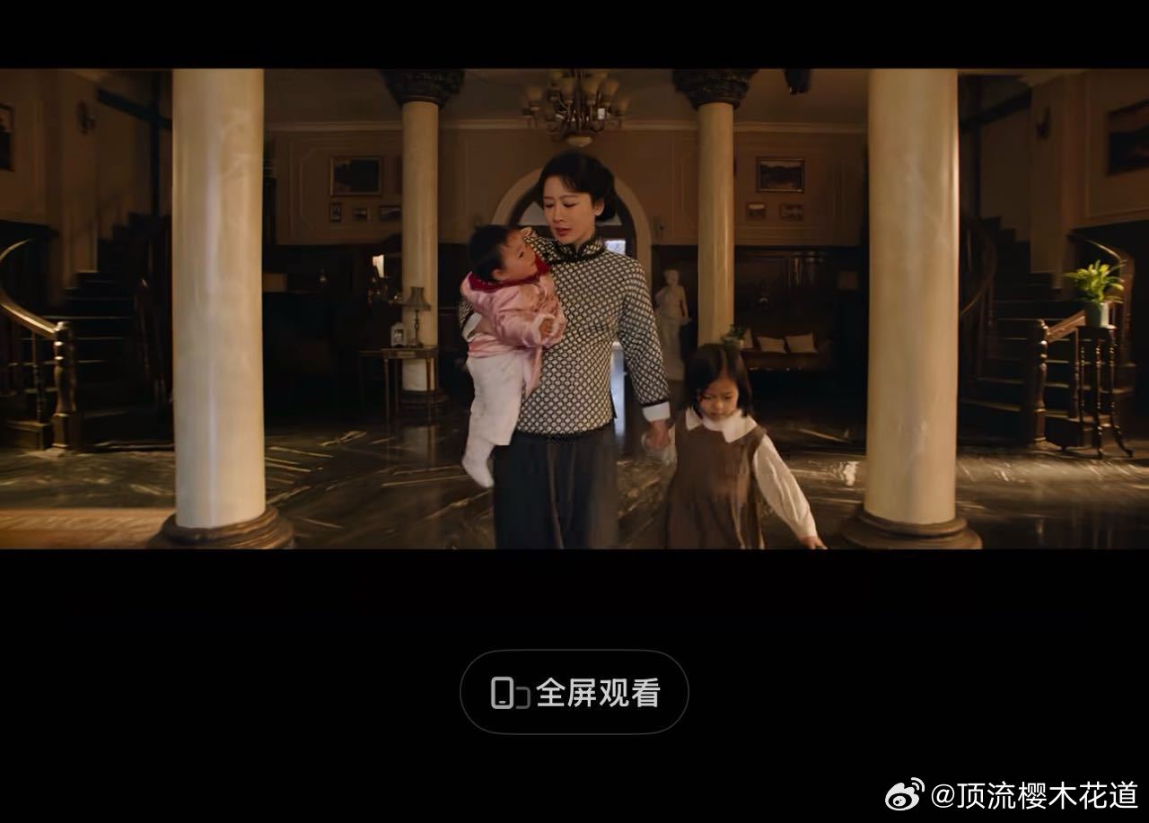 玉兰花开君再来 妈呀，第一张照片更加凸显了那个时代女性的不易，左手牵着一个娃，右