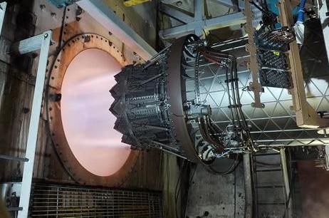 为扼杀涡扇-15发动机，日本断供机床，韩国限制材料，关键时刻沈阳机床厂立功了！