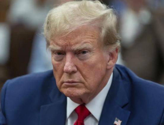 特朗普开始抢钱了，特朗普突然向阿拉伯国家提出要求，要求他们为美伊开战支付巨额费用