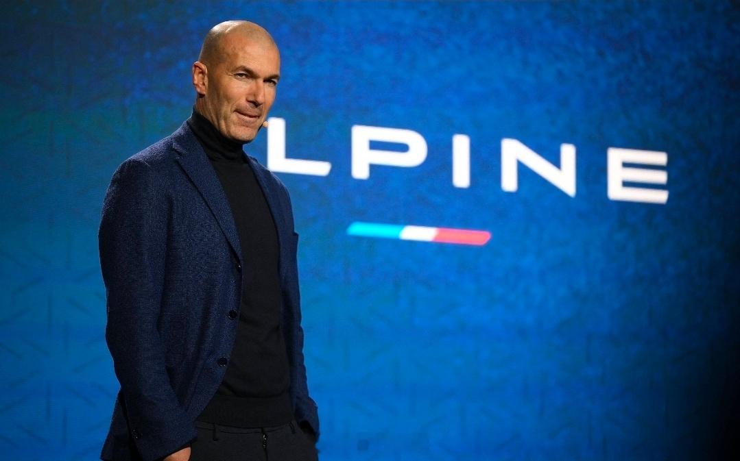 罗马诺：尽管与皇马有传闻，但齐达内未来的重心仍是法国国家队今日，转会记者罗马诺在