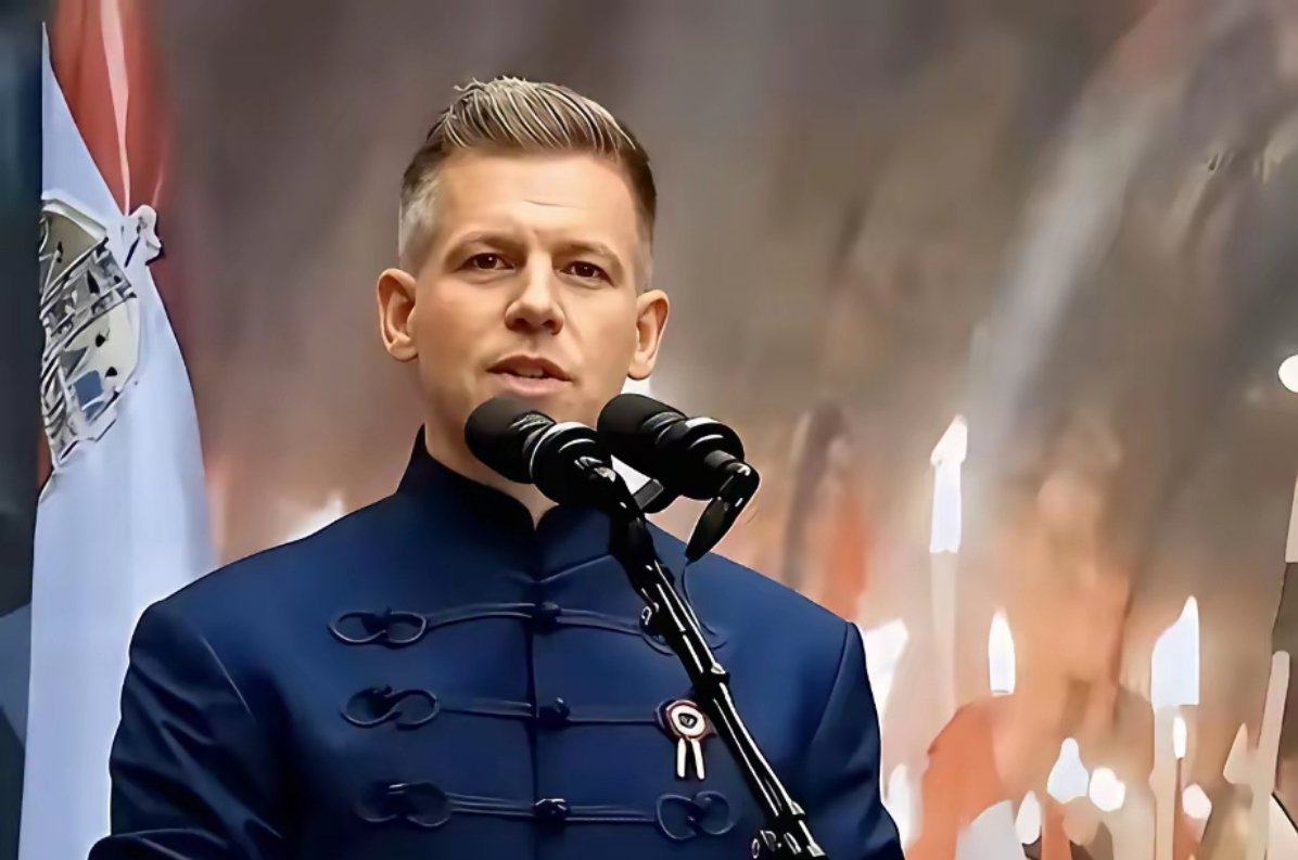 马扎尔表示，匈牙利某些政客跪拜俄罗斯，主张乌克兰割让领土，配不上1956年匈牙利