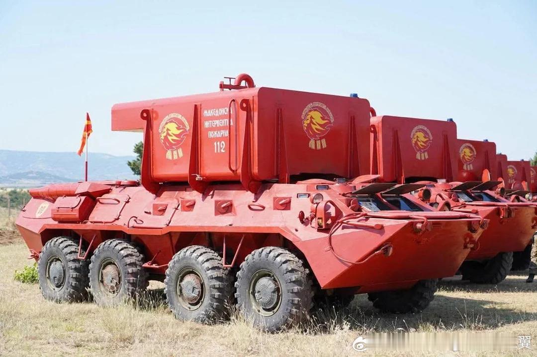 北马其顿改装的BTR-80、TM-170和平茨高尔710消防装甲车 ​​​