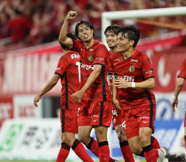 信心韩k联 富川FCvs浦项制铁 富川FC状态有所起伏，浦项制铁能否把握住机会？