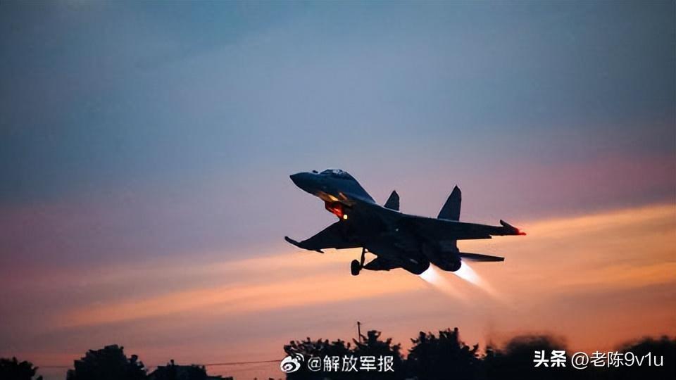 解放军空军歼-16战机：开展多课目实战化训练，锤炼全疆域全天候战力
2026年6