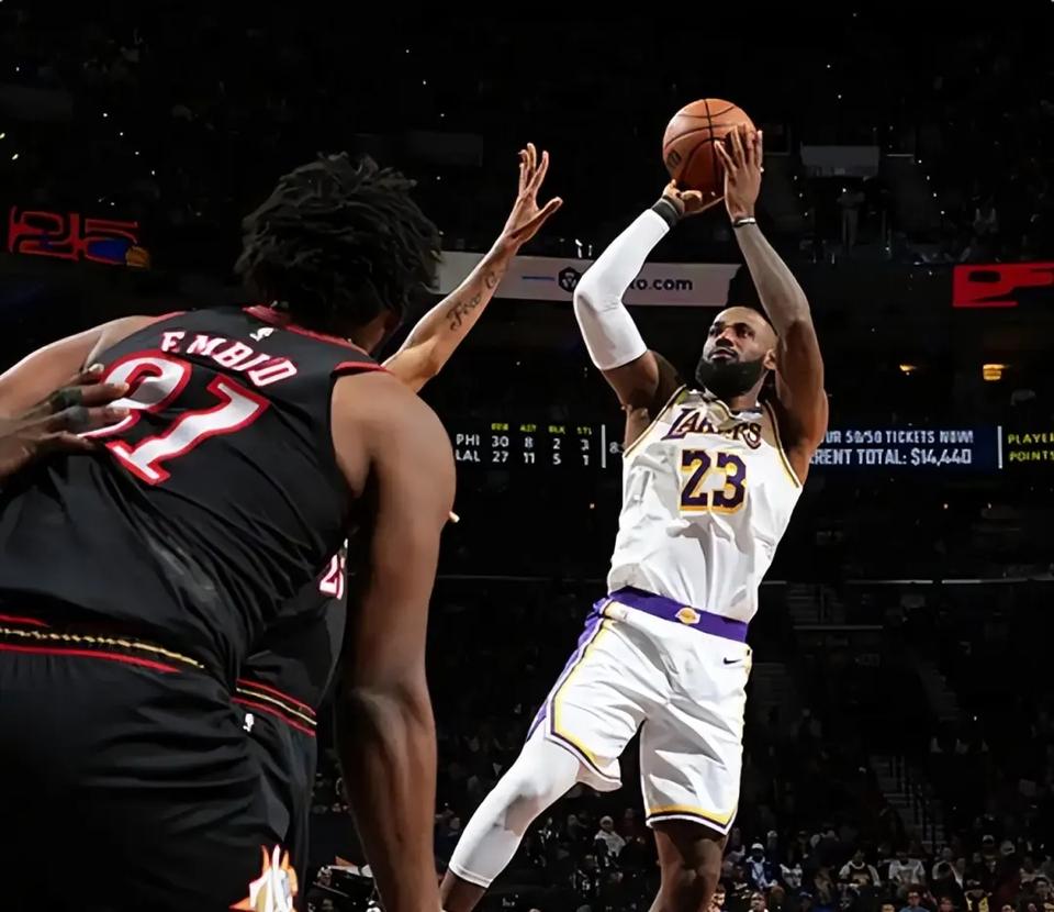 有没有老球迷科普下SGA啥时候变得不可防守。记得从前，最顶尖的攻击卫，都拥有壮实