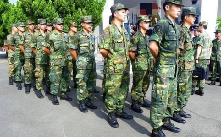 台湾自己起内讧了？台湾士兵曾突然发出来灵魂拷问：“两岸一旦开战，台湾失败后，阵亡