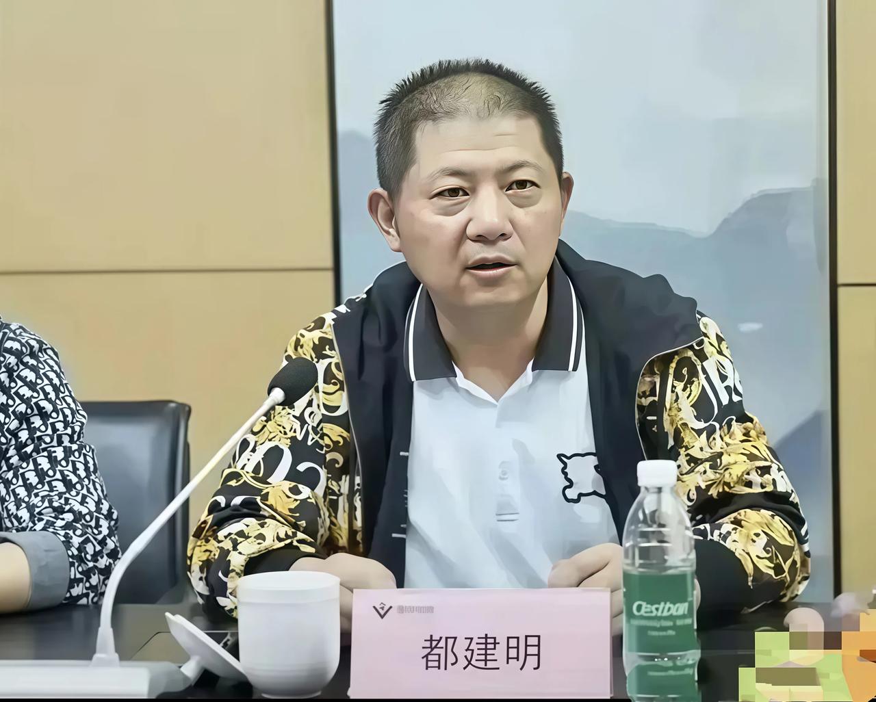 我隐隐有种预感，“胖都来”的老板恐怕要有大瓜爆出。这可不是因为它模仿胖东来，也不
