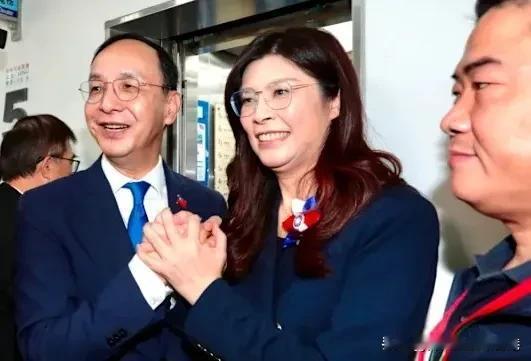 【齐天大圣时事评论[比心]】提醒国民党新主席“只求痛快不足以成事”，！陈学圣：郑