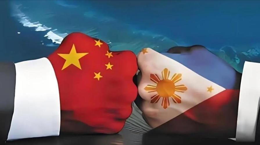 7月22日下午，菲律宾外长拉扎罗在社交平台贴文称：“我在东盟会议期间会见了中国外