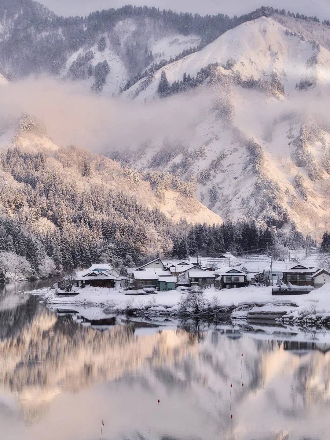 不是瑞士是日本❄️这里冬季下雪时真的绝了！