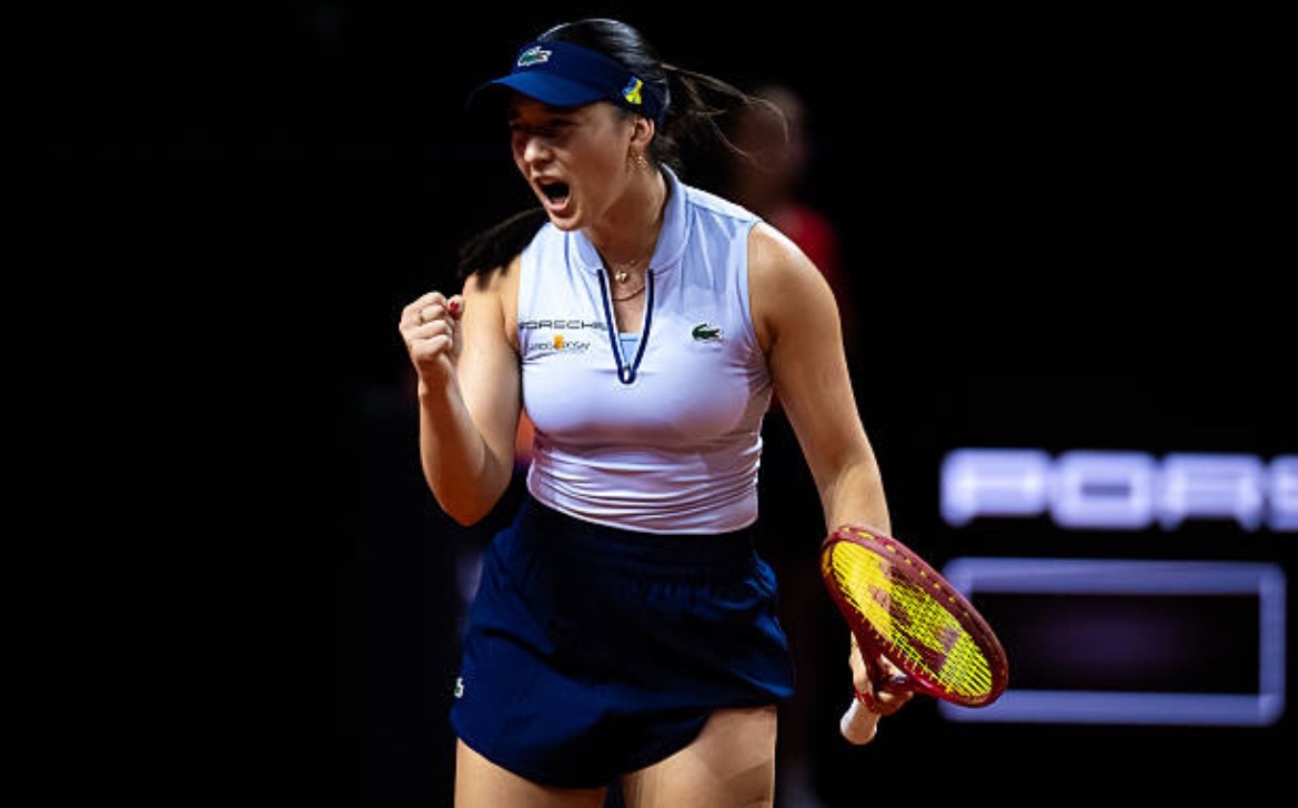 网球talking大会 斯图加特抢车赛女单首轮，伊娃·利斯以2-6 7-5 6-