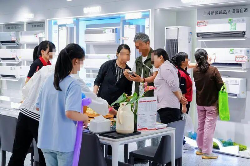 西安消费市场再添新活力！近日，京东电器太白城市旗舰店正式落地开业，门店坐落于西安