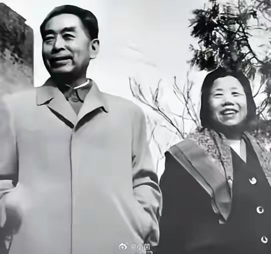 周总理：要得到人家尊重，首先要尊重人家。 