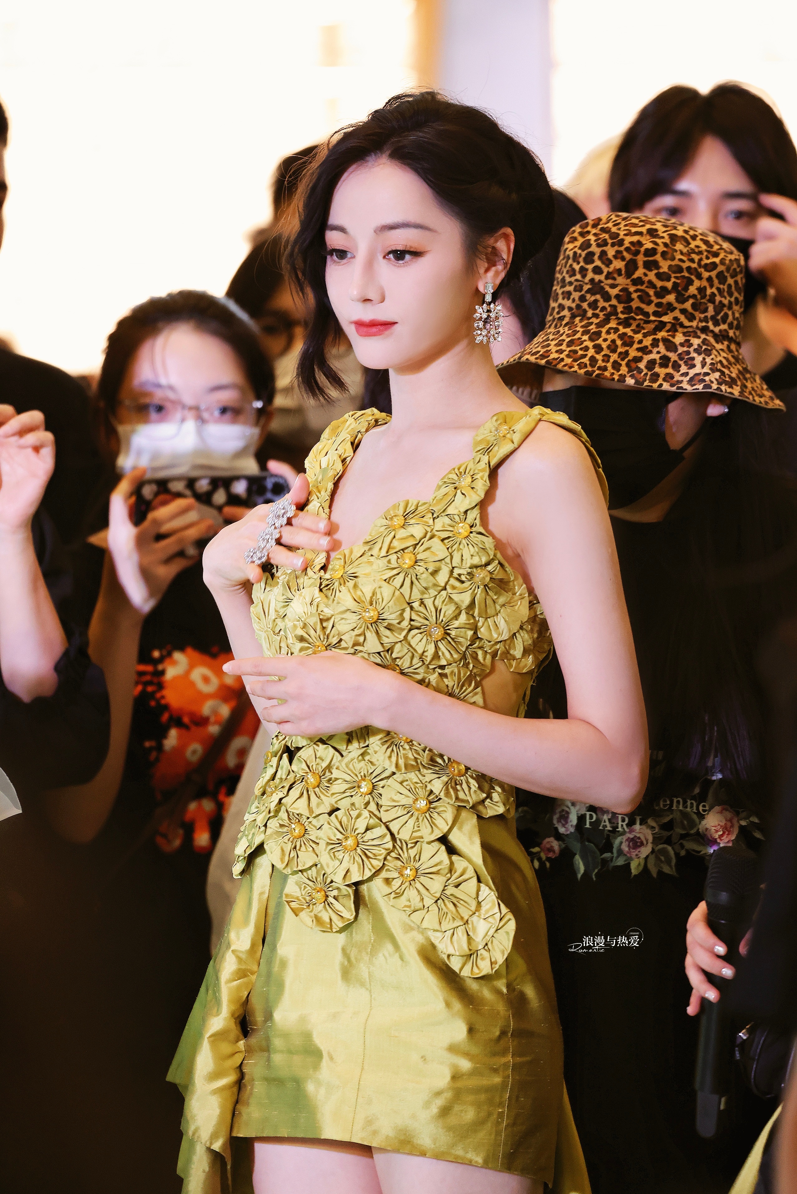 迪丽热巴钰珑 dlrb 迪丽热巴功夫女足 dlrb 迪丽热巴卫蓝是相机也无法承载