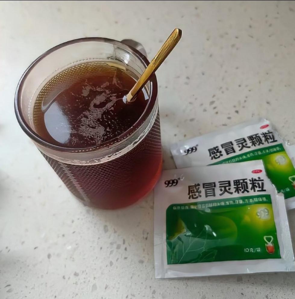 一盒家喻户晓的感冒药，为何被国家药监局正式划入“服药禁驾”清单？
国家药监局于2
