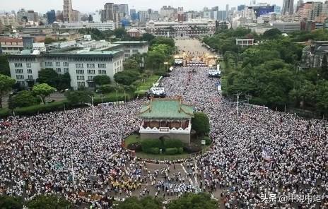 “反毒台”凯道人数突破20万人

台北市长蒋万安号召全民今天上凯达格兰大道反毒台