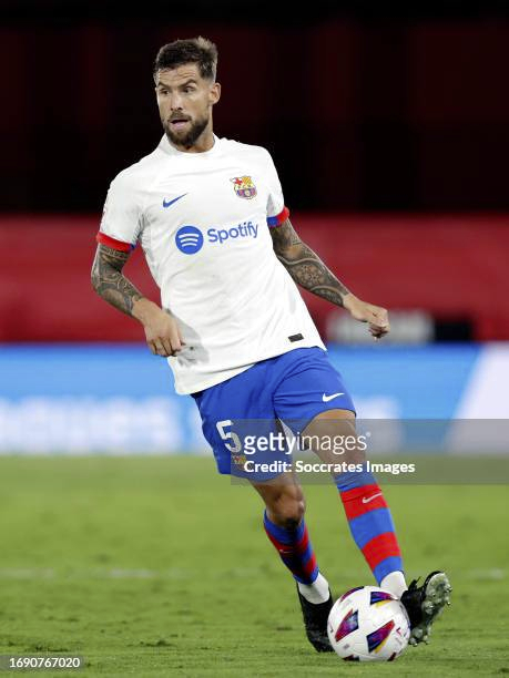 #巴萨#Xavi赛后发布会上评价Iñigo Martínez：“他踢了场好球，短