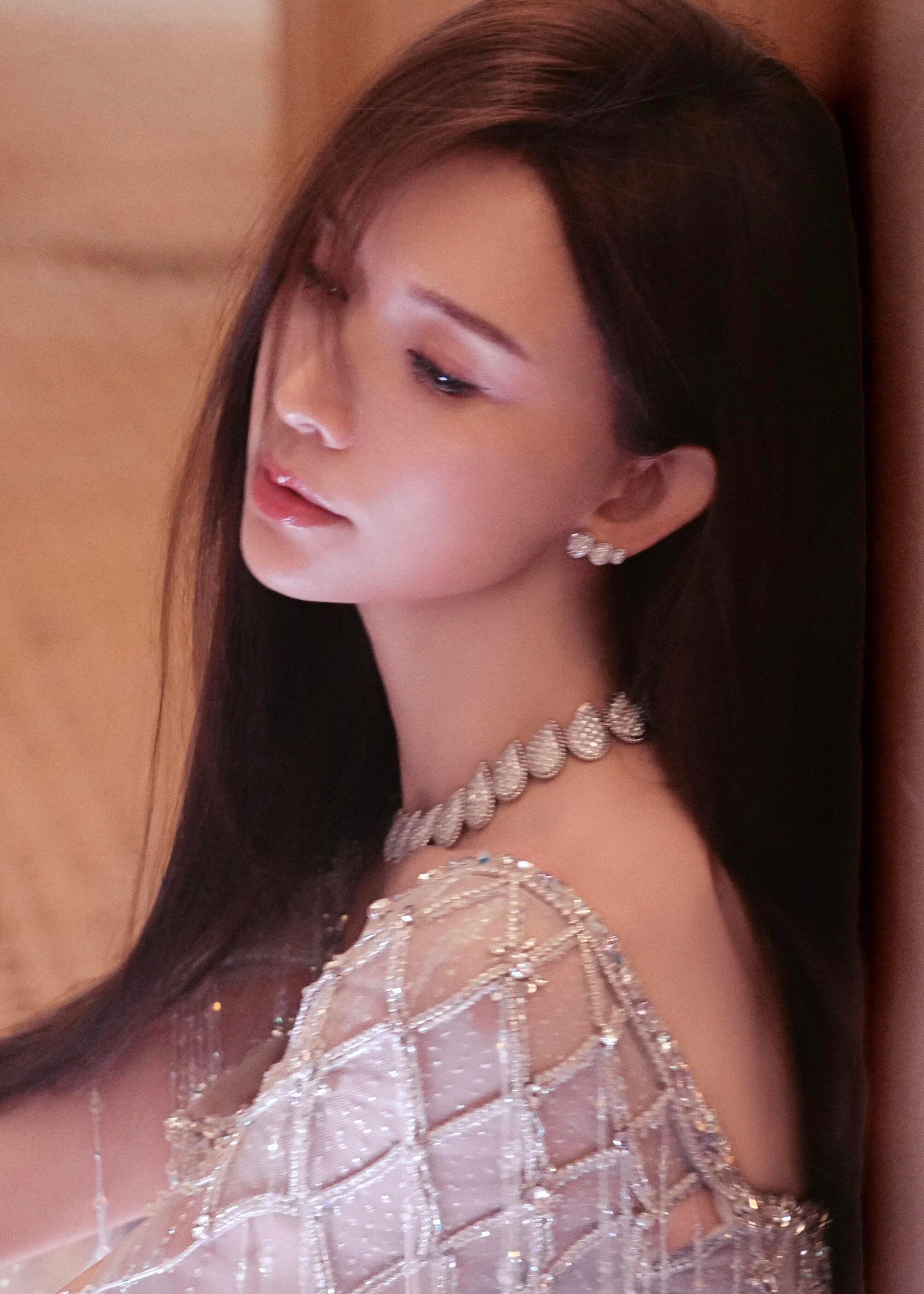 林志玲身材脸蛋状态都绝了林志玲好自然的美啊林志玲的自然美太圈粉了🥹 身材挺拔、