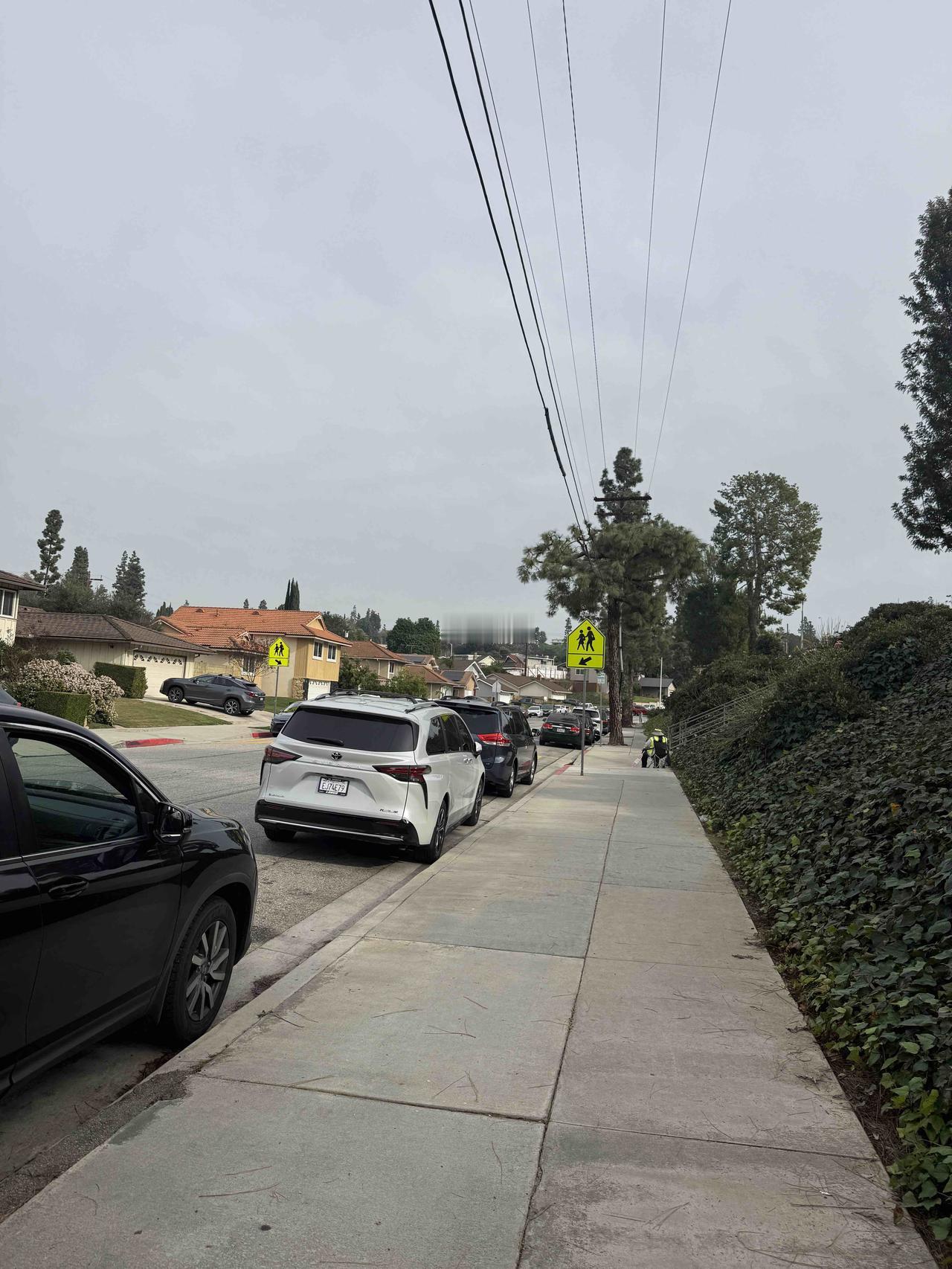 没到过中国的美国人都感觉中国很落后，到过中国的美国人感觉中国像未来的摩登世界。大