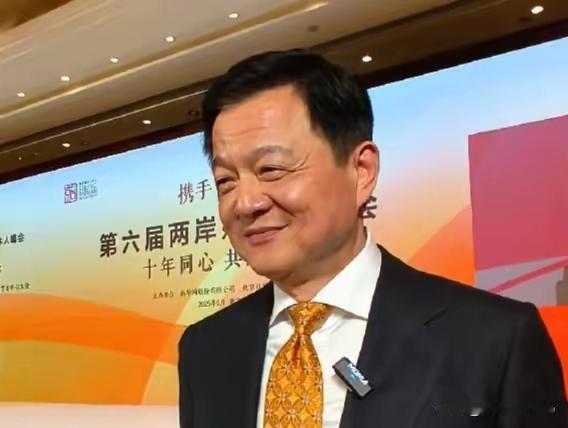 美欧对华态度大转弯！周锡玮一语道破：中国用实力打出尊重
 
最近中美欧关系有点热