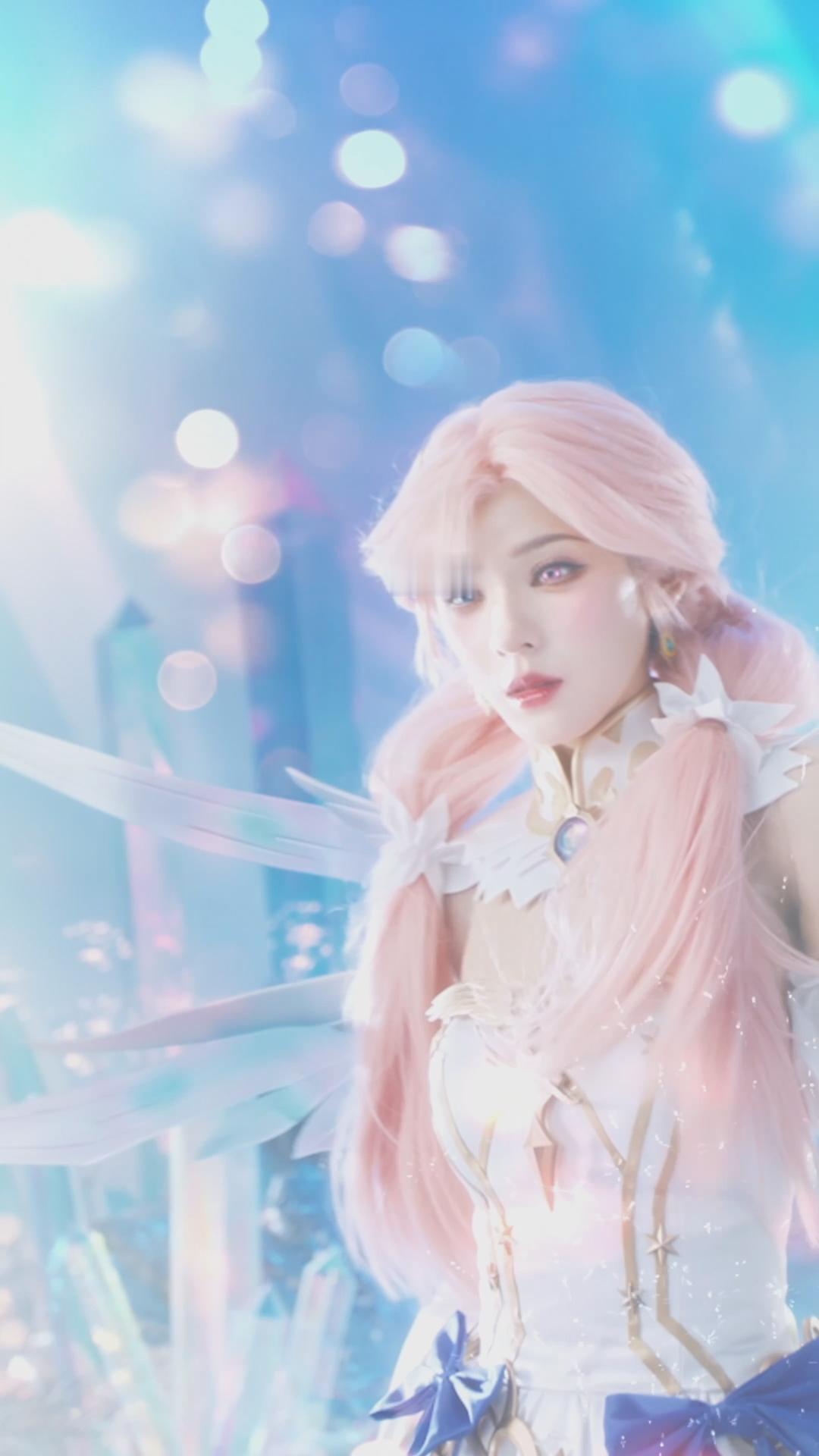 #张予曦独眼狙神造型#我正式宣布！张予曦白色这套封神了，直接戳我xp上了好吗！粉