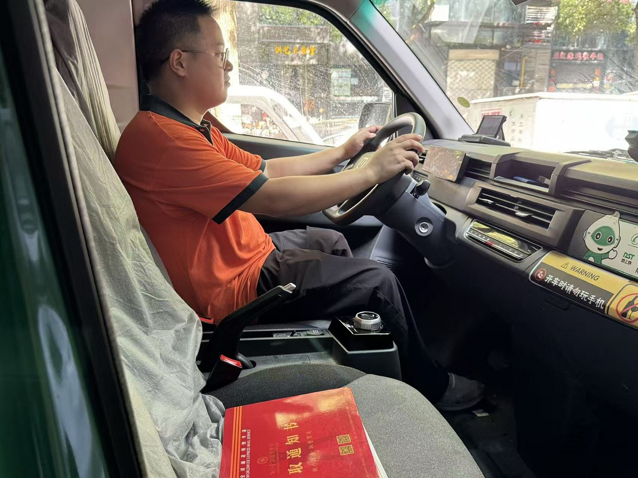 【电话保持畅通！宁波高考录取通知书签收指南 】7月17日，记者从宁波邮政获悉，本