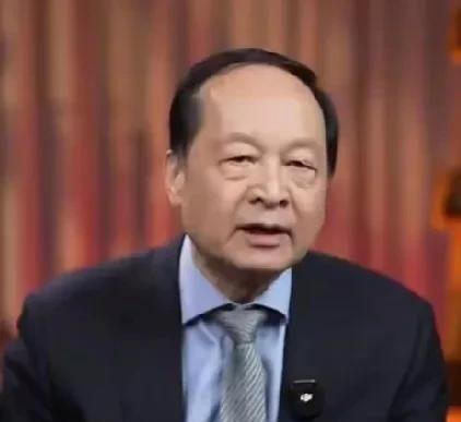 国务院发展研究中心世界发展研究所研究员丁一凡认为，如果中美两国要打一仗的话，最好