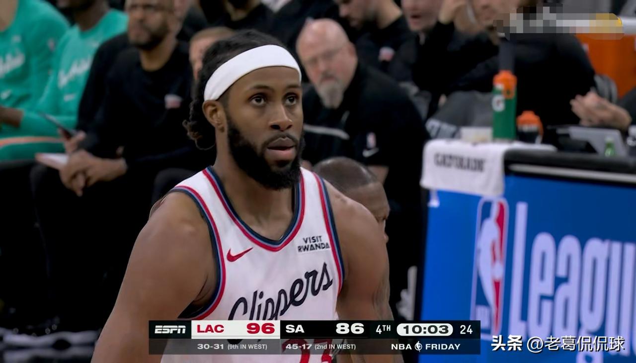 快船悍将杰克逊真是不负众望！虽然今天快船在客场以112：116输给了马刺，但是杰